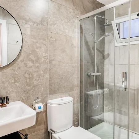 Sweett - The Gothic アパートホテル 3*